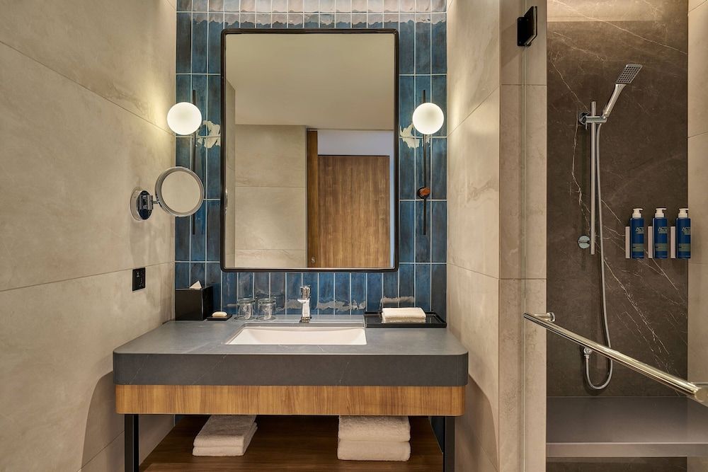 Four Points By Sheraton Kuala Lumpur, City Centre Deluxe Room, 2 Double Beds 2