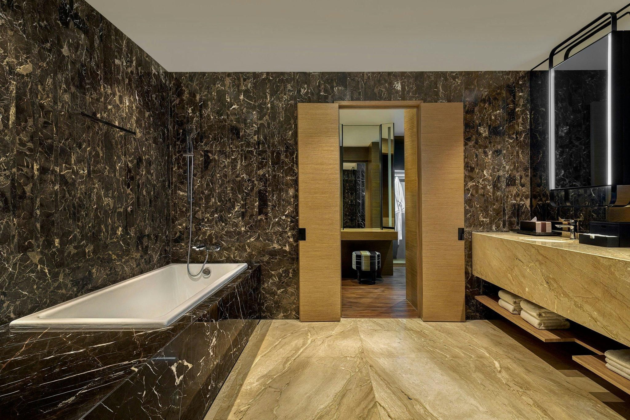 Panorama, 2 Bedroom Suite, Bedroom 1: 1 King, Bedroom 2: 1 King, City view