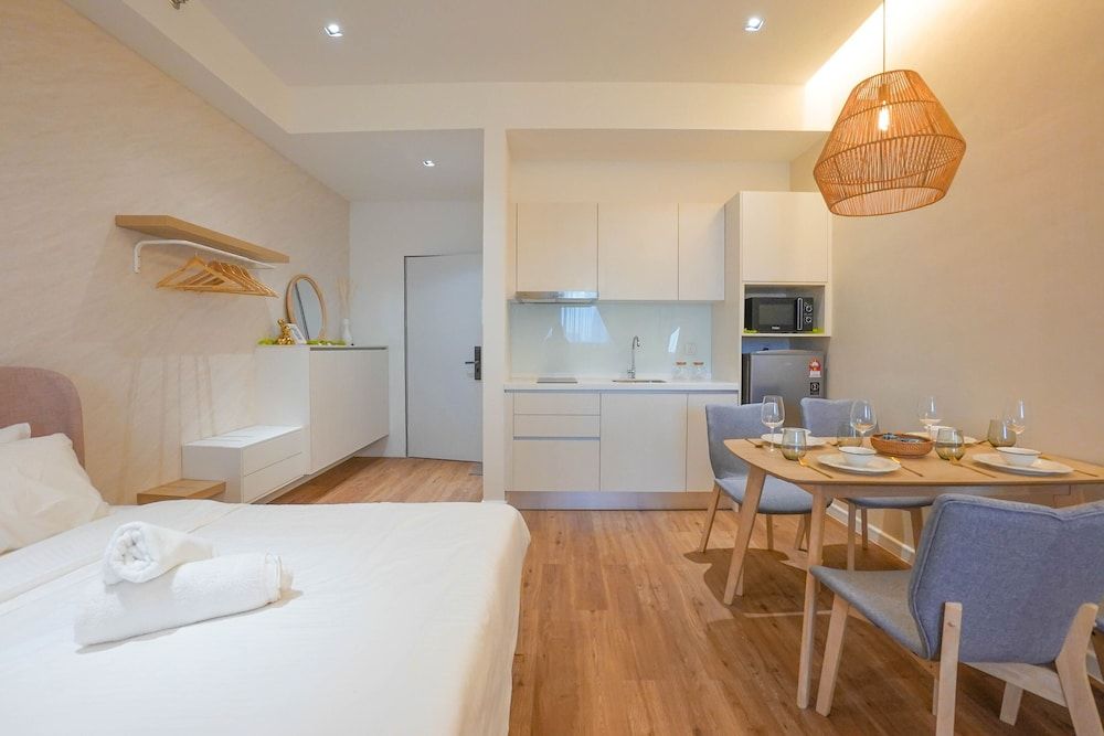 Chambers PWTC By Unimax Design Studio, City View 18