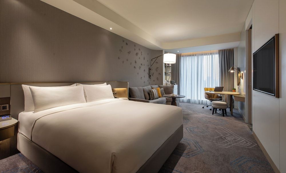 Junior Suite, 1 King Bed