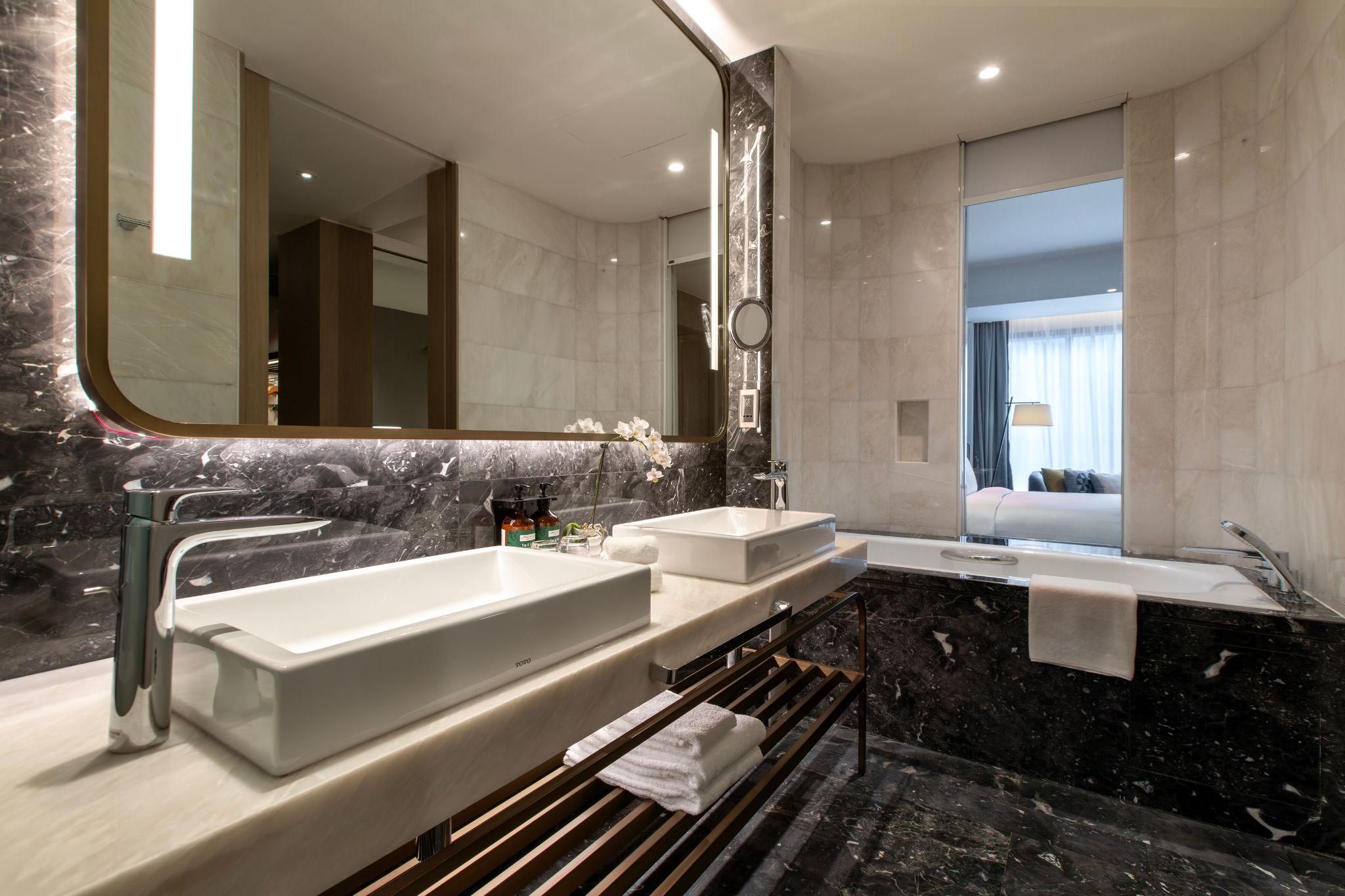 1 Bedroom Suite