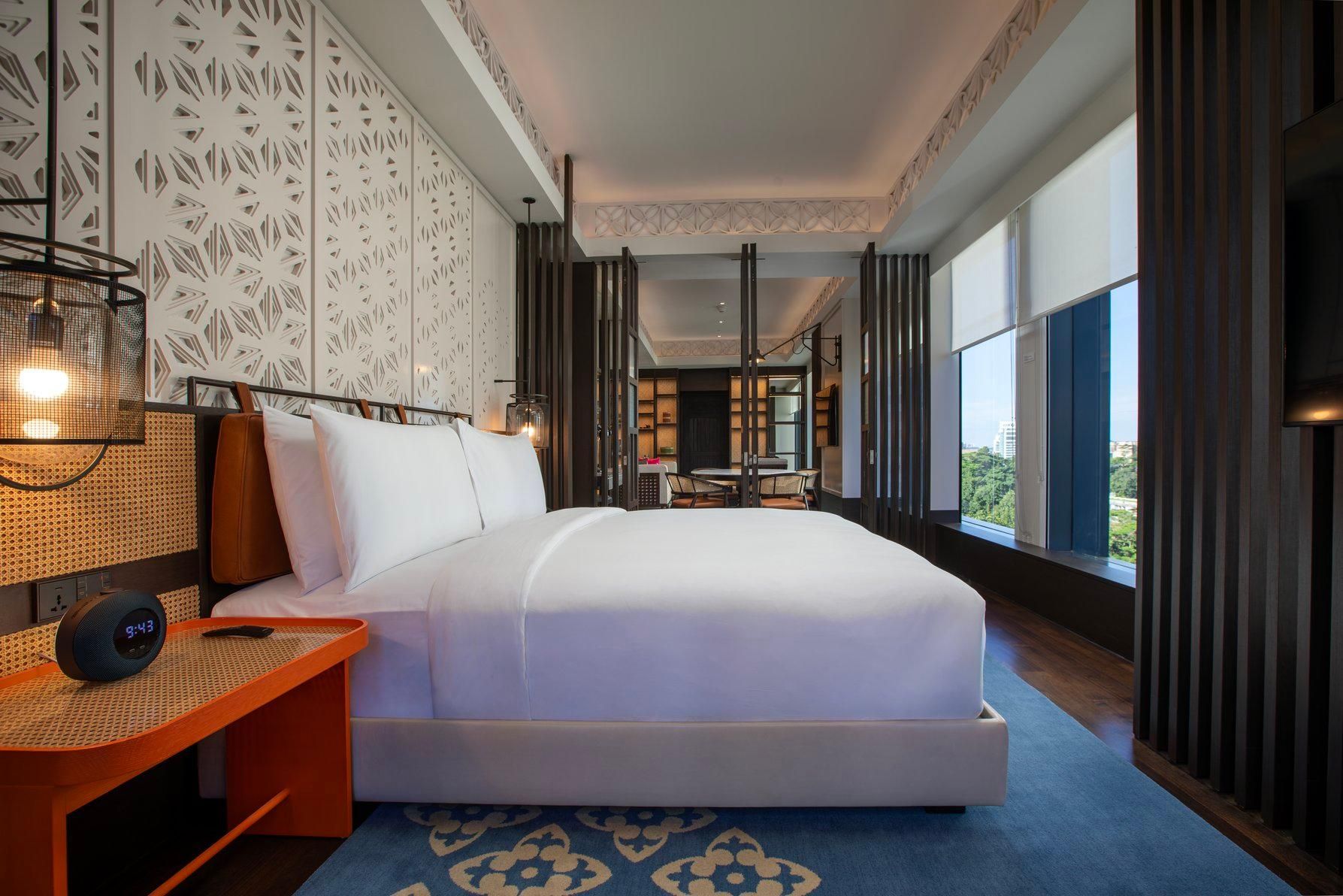 1 Bedroom Suite Dining