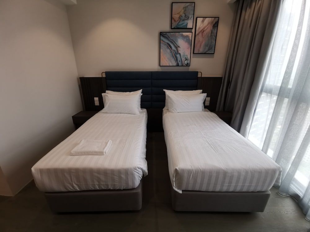 Executive Twin Suite