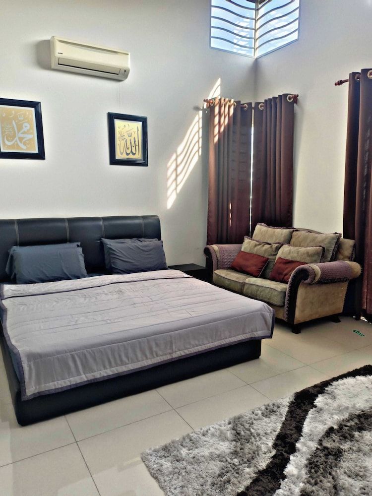 KLIA AIRPORT HOMESTAY 9 