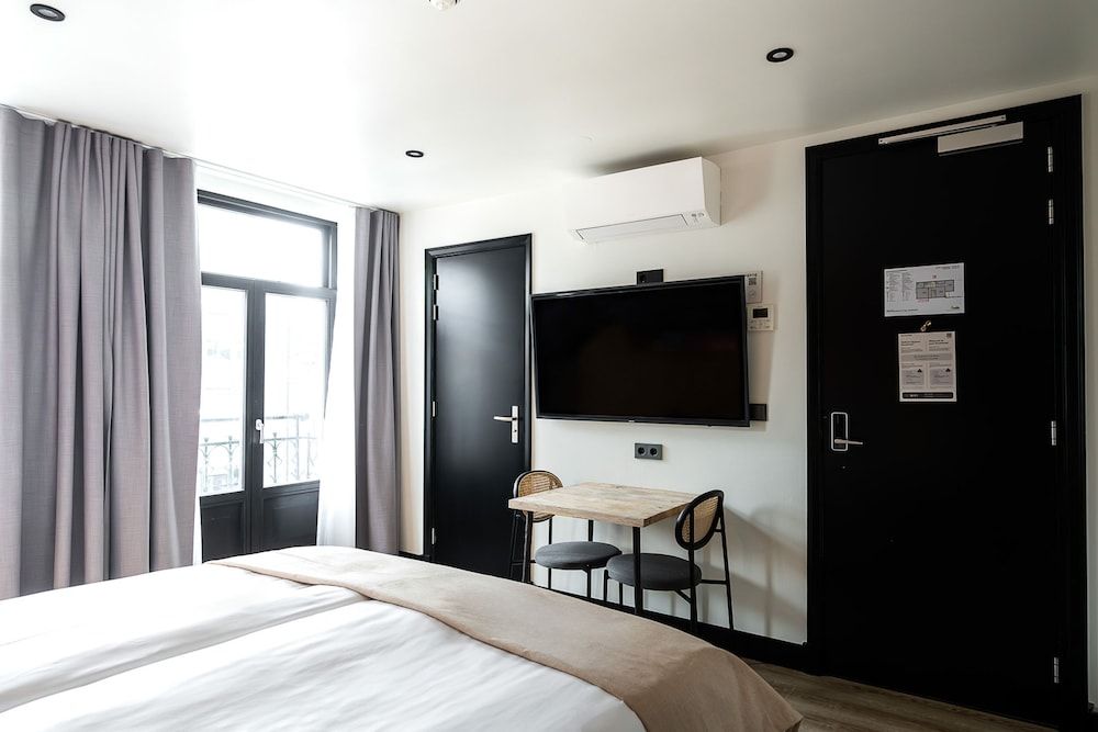 Limehome Amsterdam Leidsekruisstraat Comfort Queen Room 19