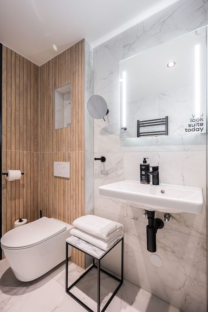 Limehome Amsterdam Leidsekruisstraat Comfort Queen Room 12