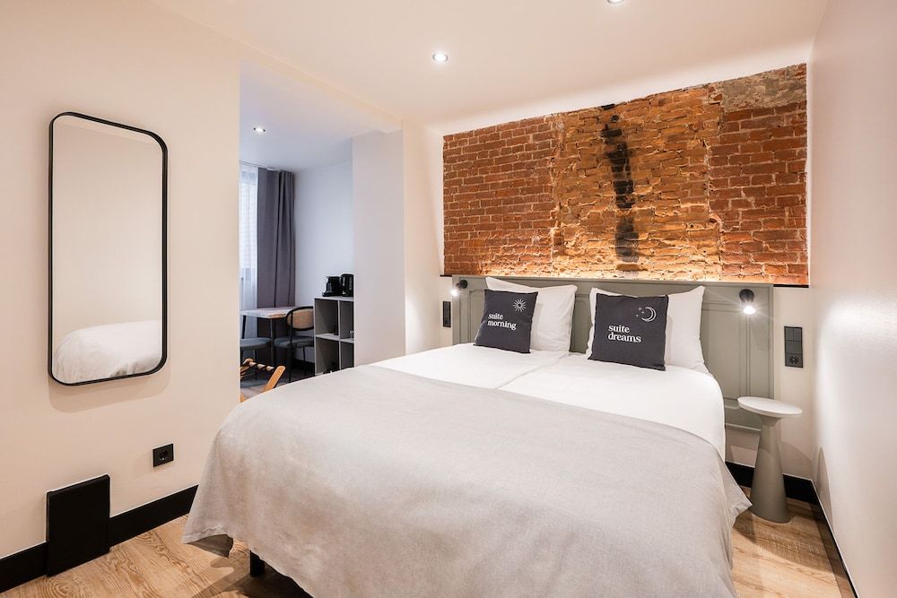 Limehome Amsterdam Leidsekruisstraat Comfort Queen Room 10