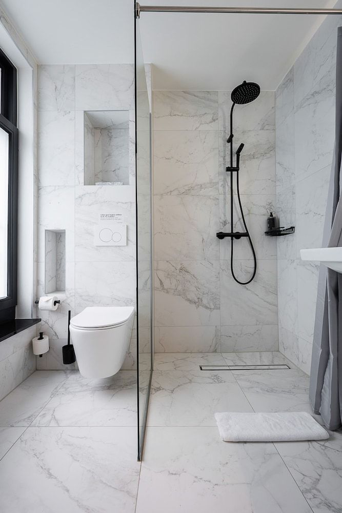 Limehome Amsterdam Leidsekruisstraat Comfort Queen Room 13