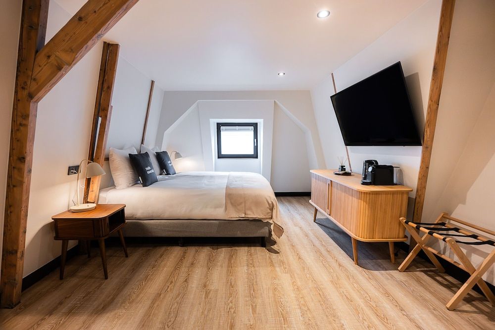 Limehome Amsterdam Leidsekruisstraat Comfort Queen Room 5