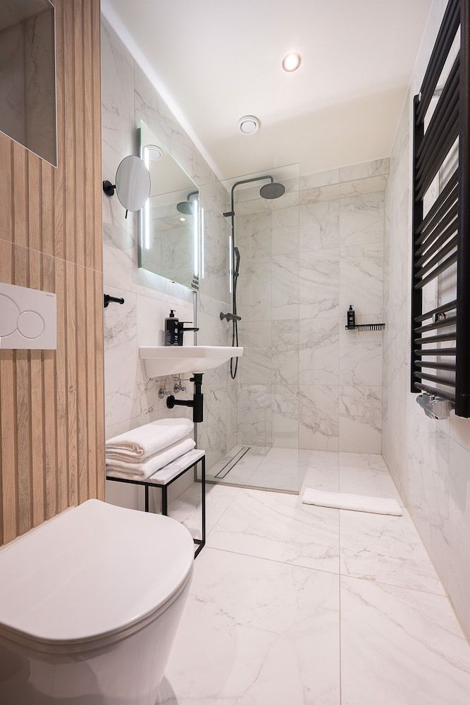 Limehome Amsterdam Leidsekruisstraat Comfort Queen Room 14