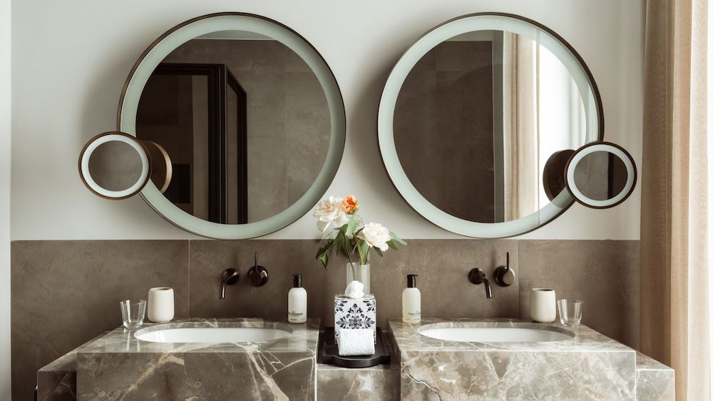 Rosewood Amsterdam Deluxe Room 2
