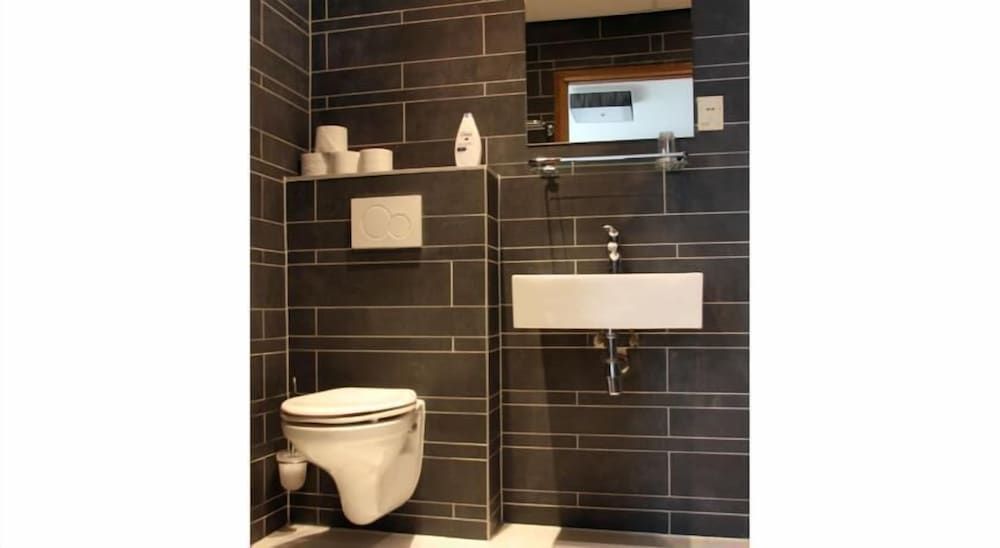 Hotel Kap Standard Triple Room, 3 Twin Beds 2