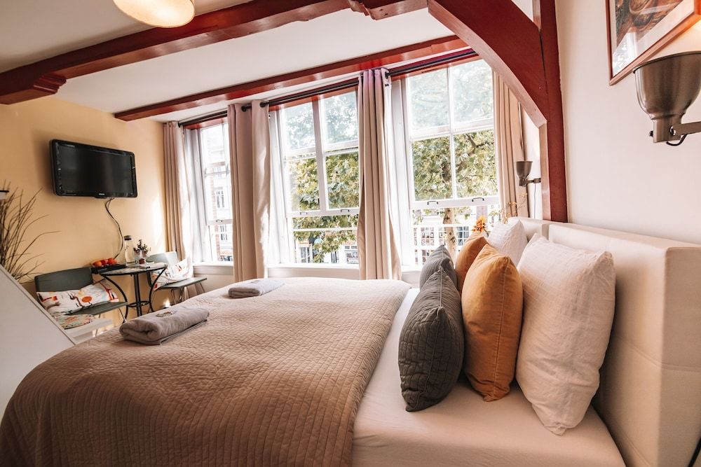 Sunflower Amsterdam Design Double Room, City View 3