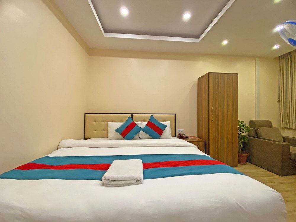 Deluxe Studio Suite, City View