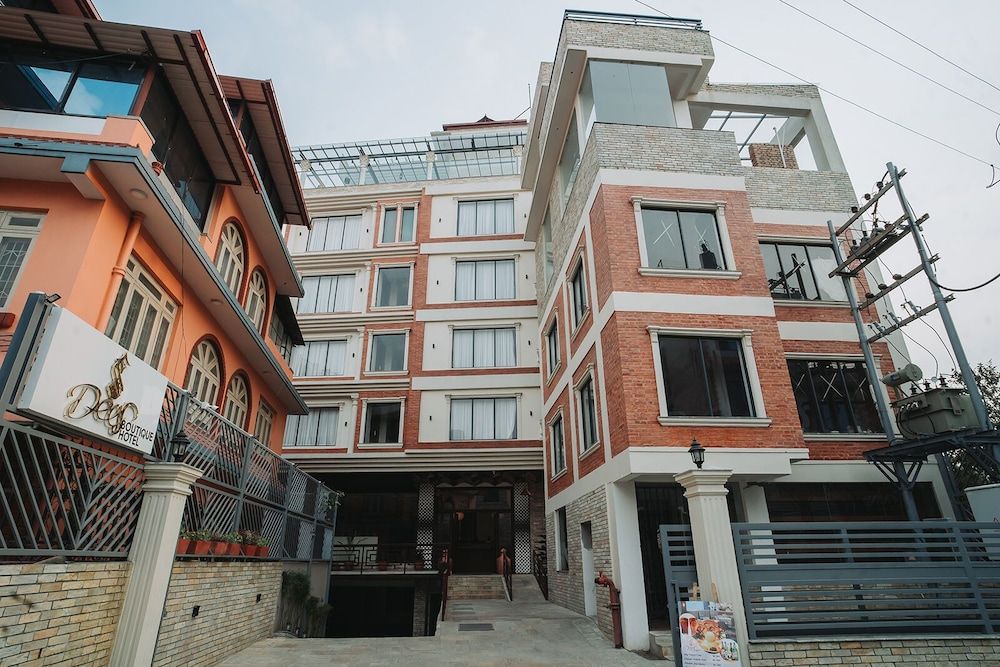 Dees Boutique Hotel