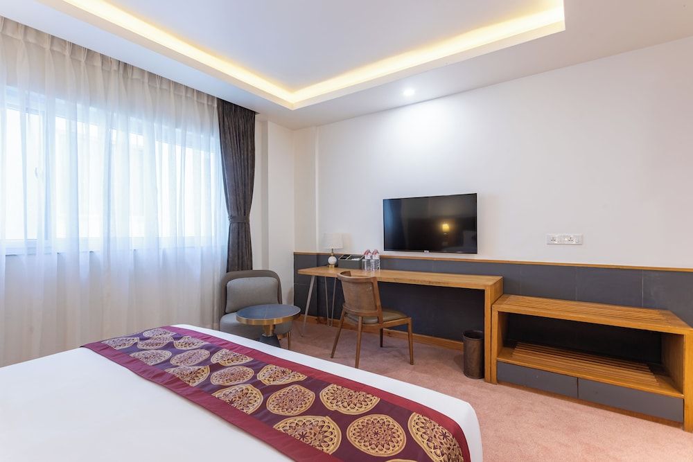 Mandala Norling Lords Prime Kathmandu Deluxe Room, Valley View 2