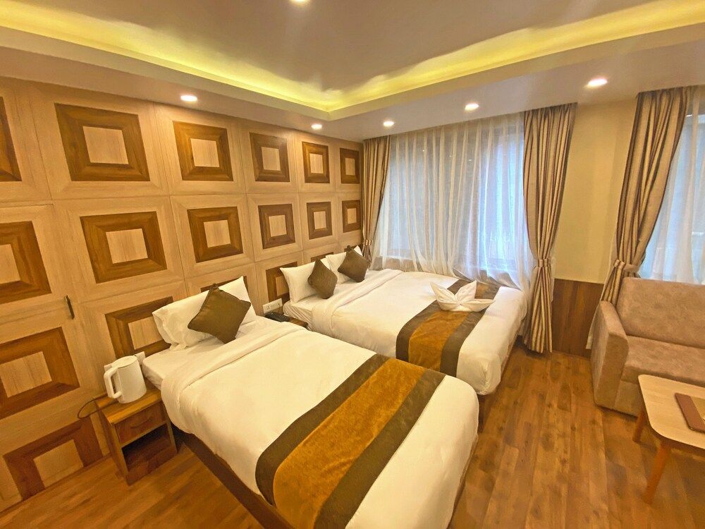 Hotel Airport Gurkha Deluxe Double or Twin Room, City View 10