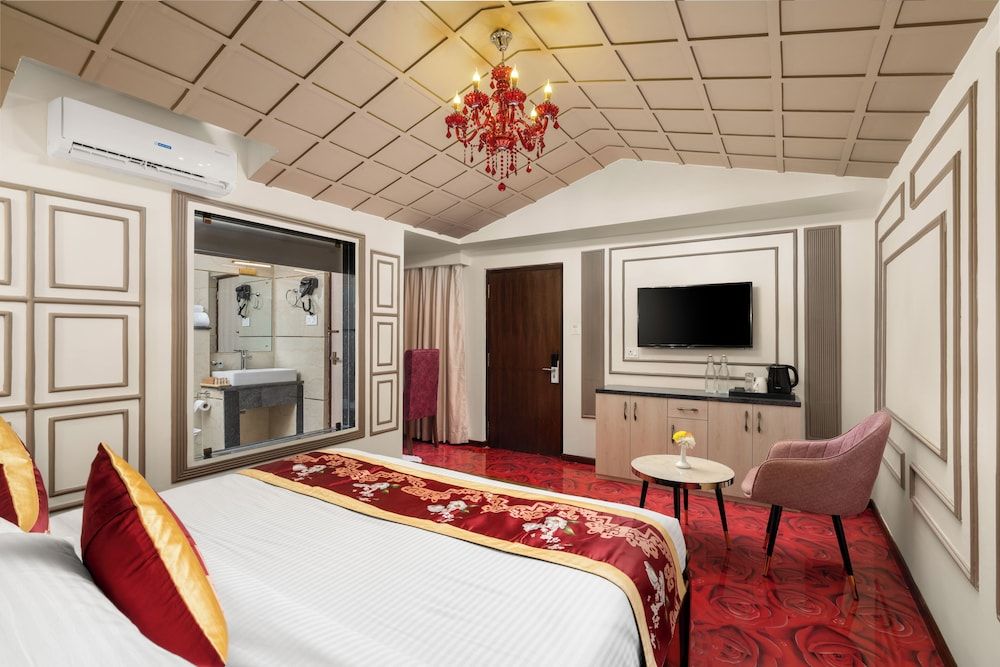 Hotel G Ramayana Deluxe Double Room 2