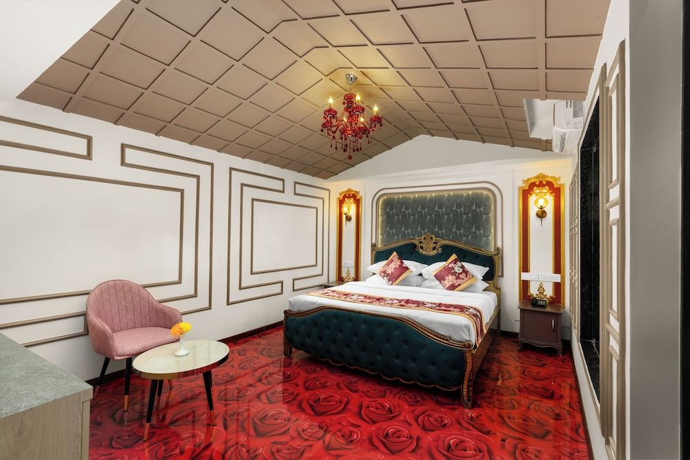 Hotel G Ramayana Deluxe Double Room