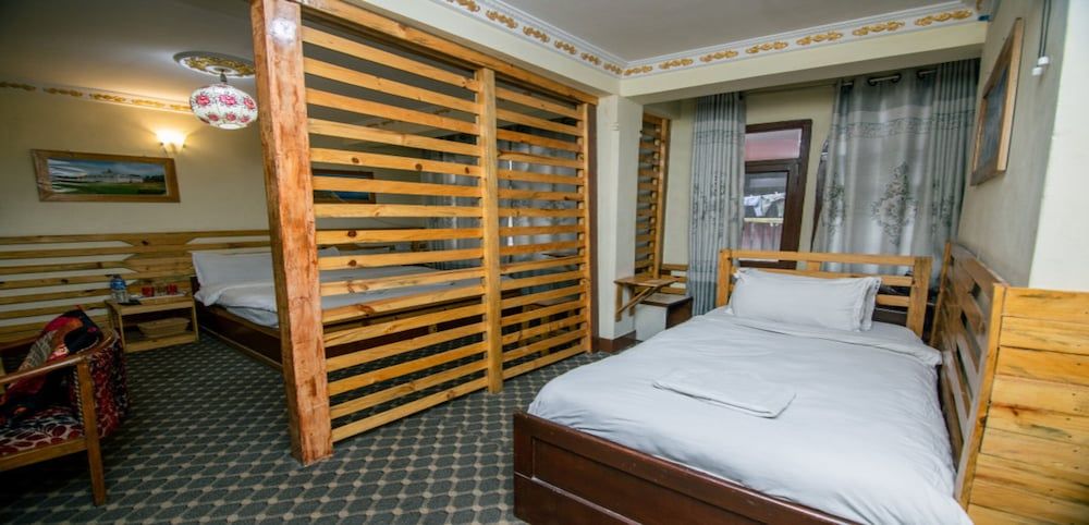 MeroStay 180 Hotel EMO