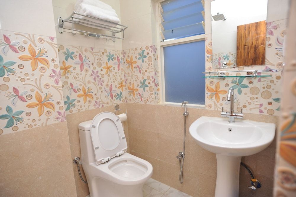 Hotel Aarati Deluxe Single Room 5