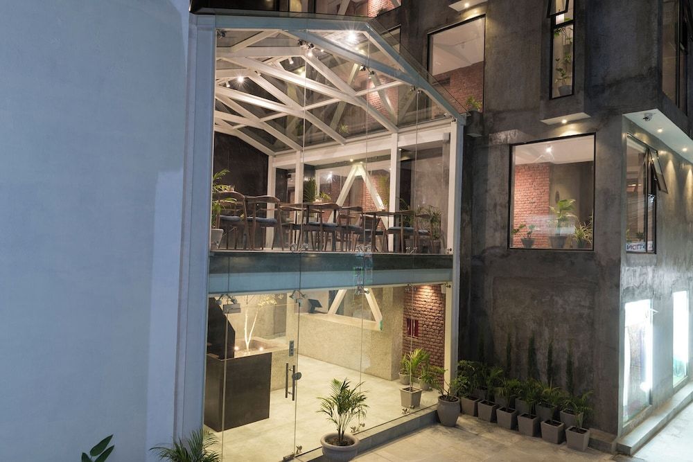 Front of property - evening/night