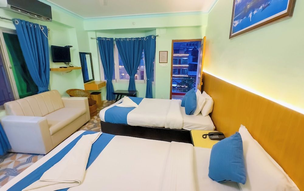 Hotel Rudrakshya Pokhara Deluxe Double or Twin Room, Lake View 3