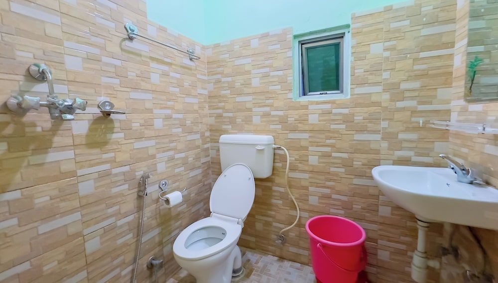 Hotel Rudrakshya Pokhara Deluxe Double or Twin Room, Lake View 14