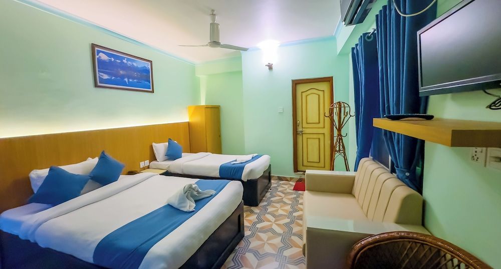 Hotel Rudrakshya Pokhara Deluxe Double or Twin Room, Lake View 5