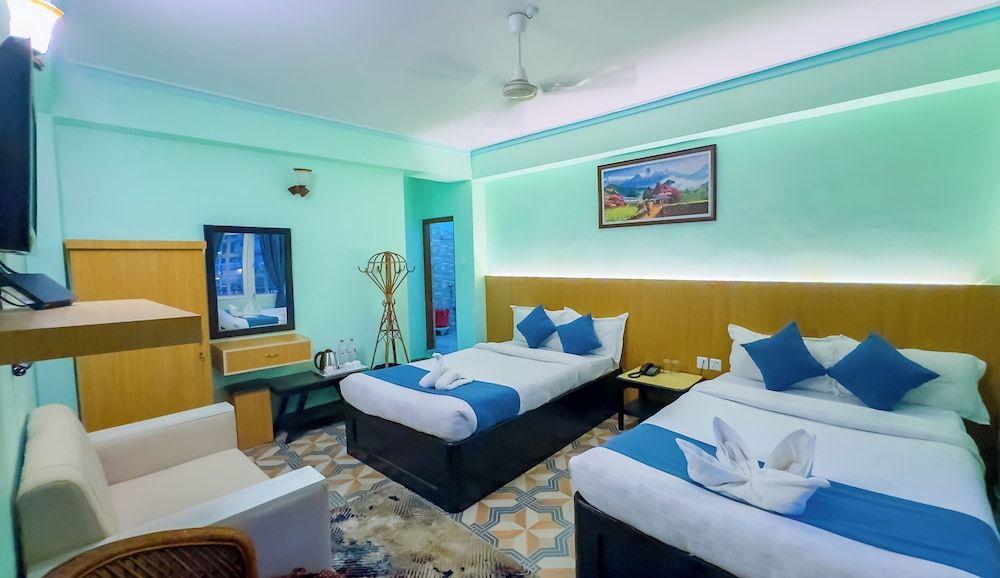 Hotel Rudrakshya Pokhara Deluxe Double or Twin Room, Lake View 8