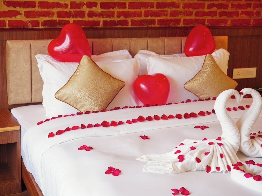 Temple Himalaya Hotel & Spa Deluxe Double or Twin Room, Balcony, Lake View 6