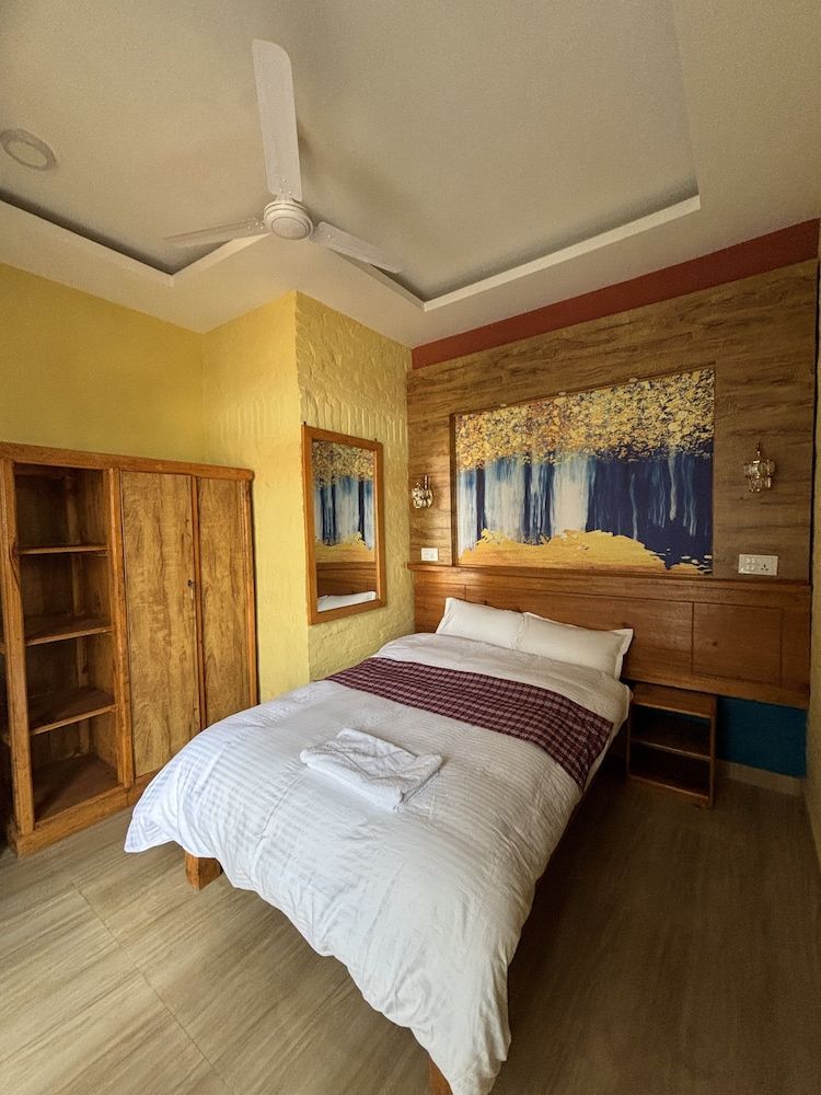 Deluxe Single Room