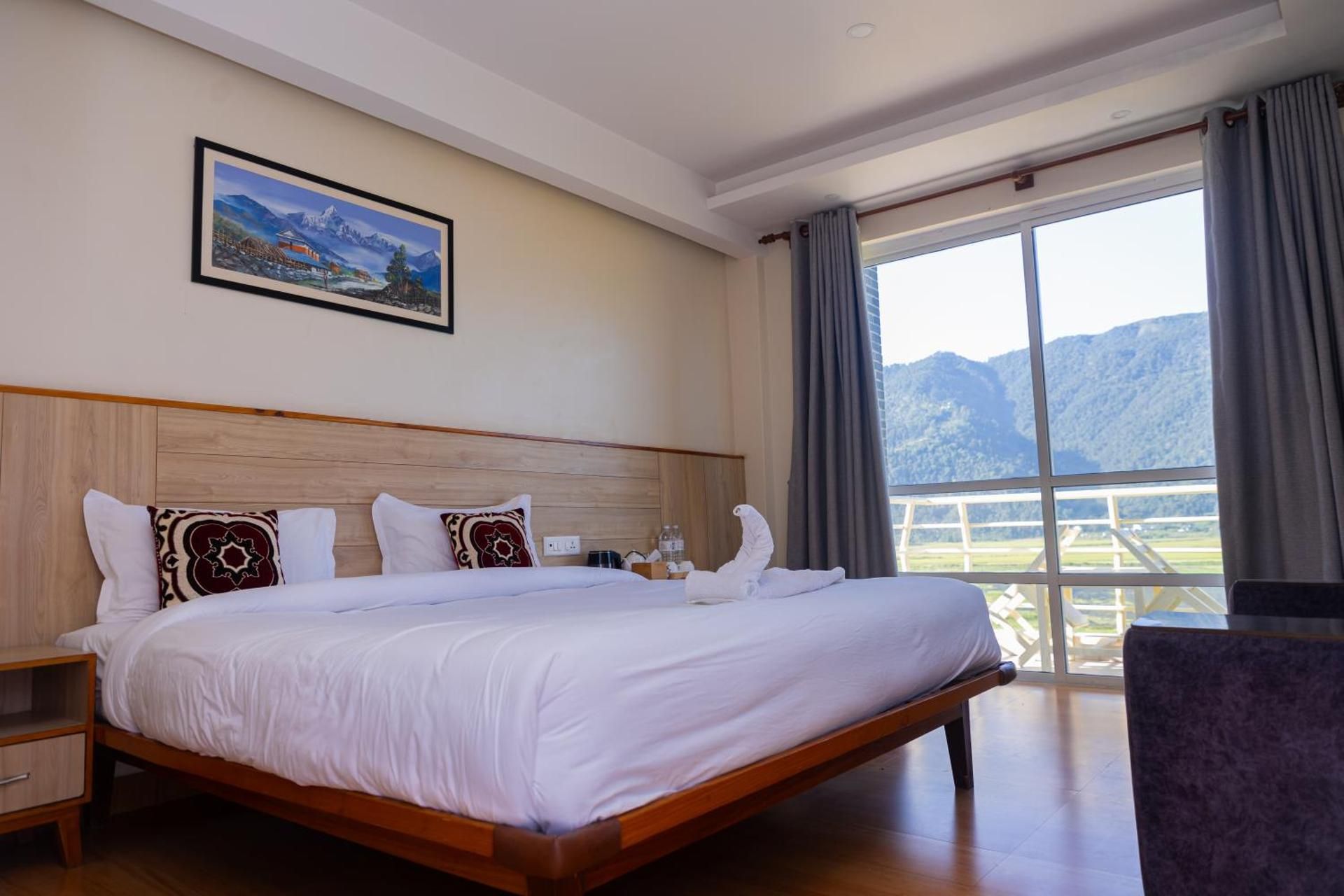 Family Room with Lake View