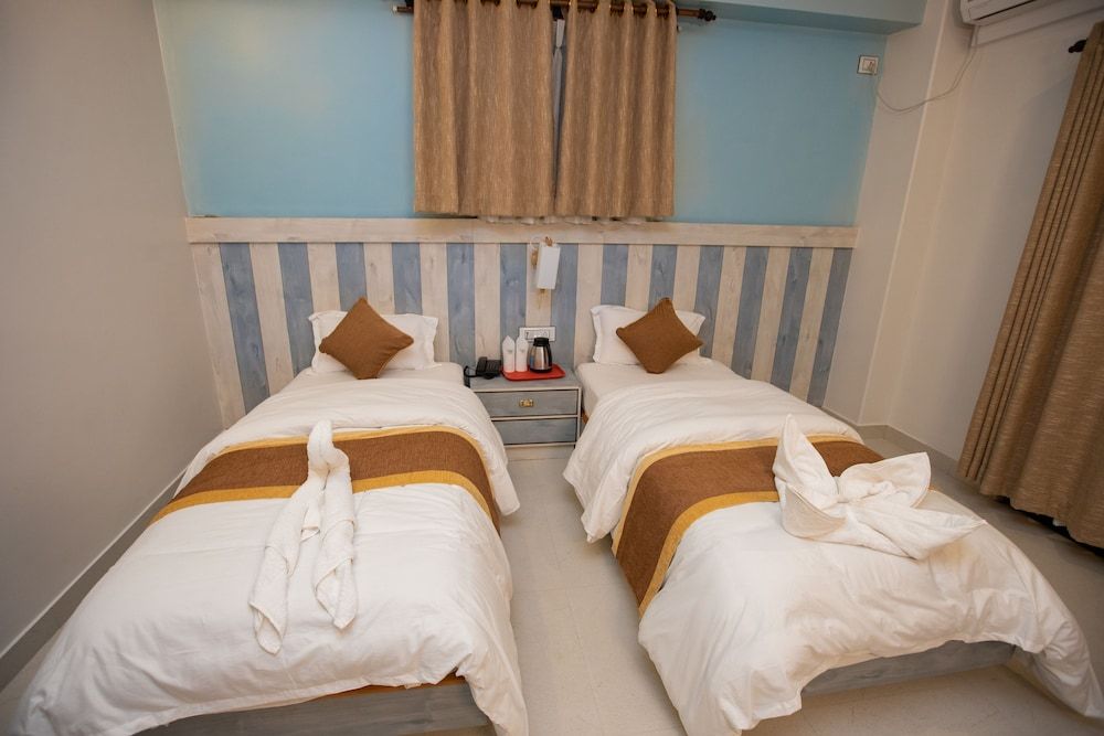 Hotel Visitors Inn, Pokhara Deluxe Double Room, 1 King Bed 6