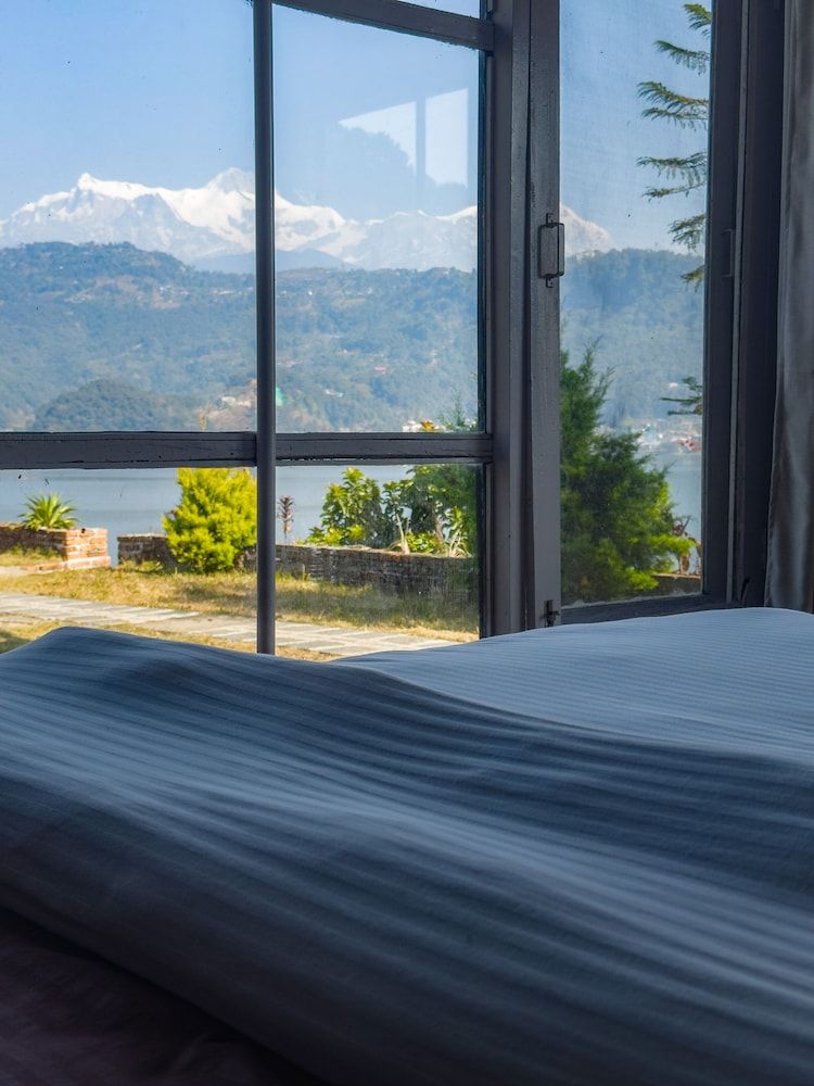 Taalpaari Hotel Deluxe Double Room 2