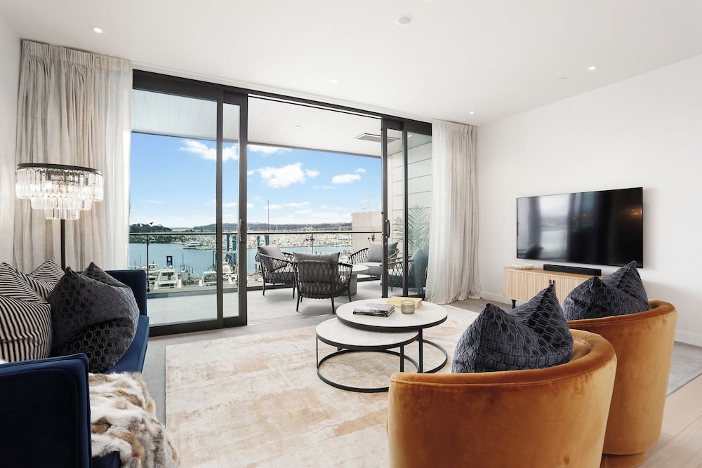Three Bedroom Apartment with Parking