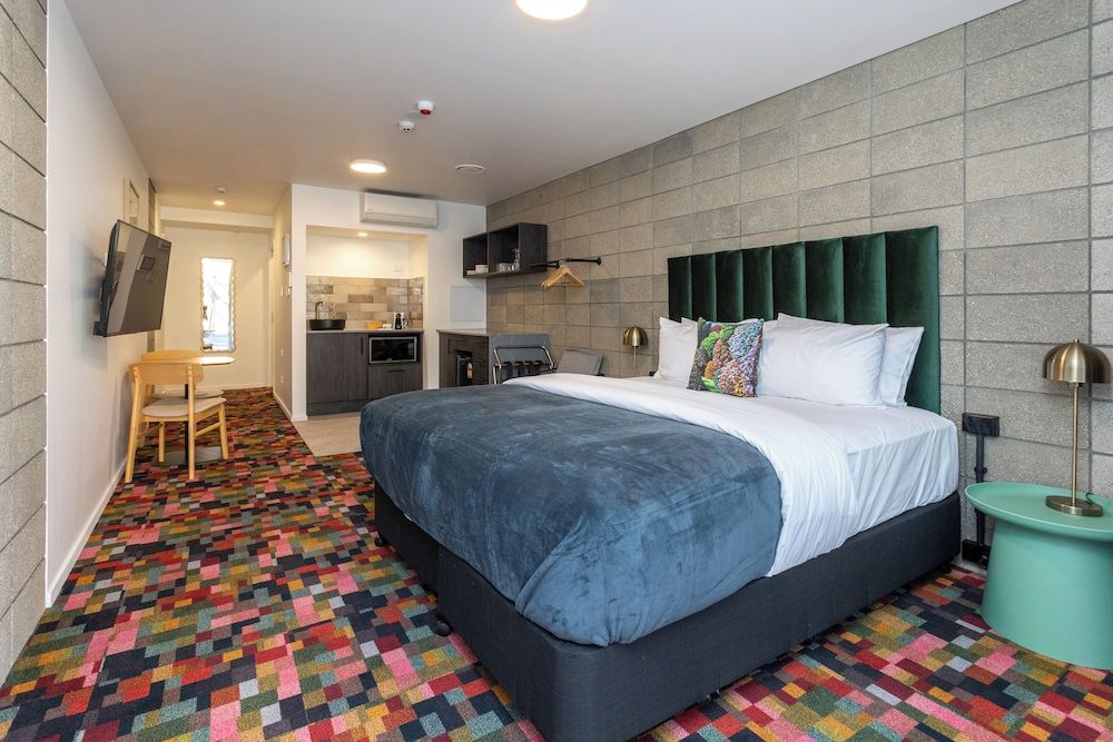 Arluxia Standard Studio 5