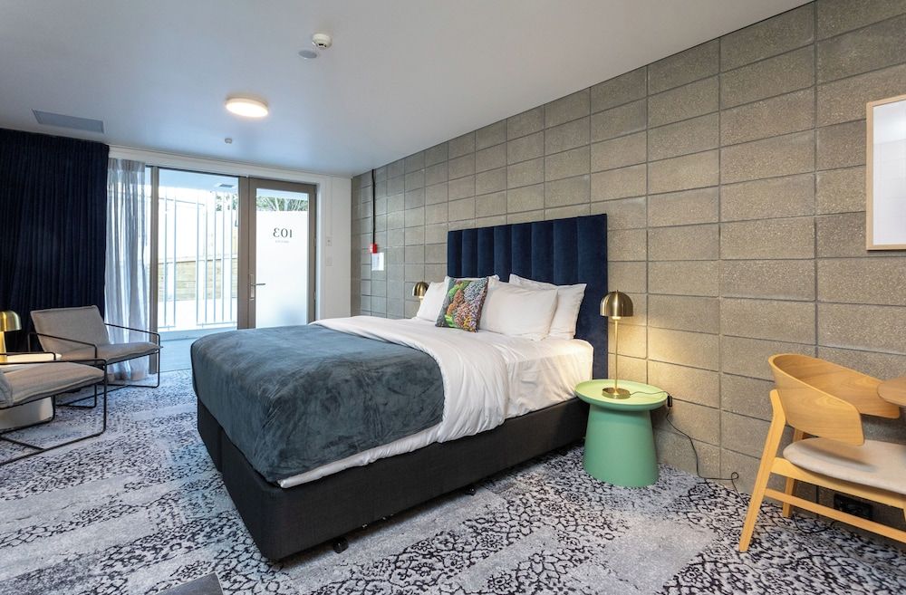 Arluxia Standard Studio 6