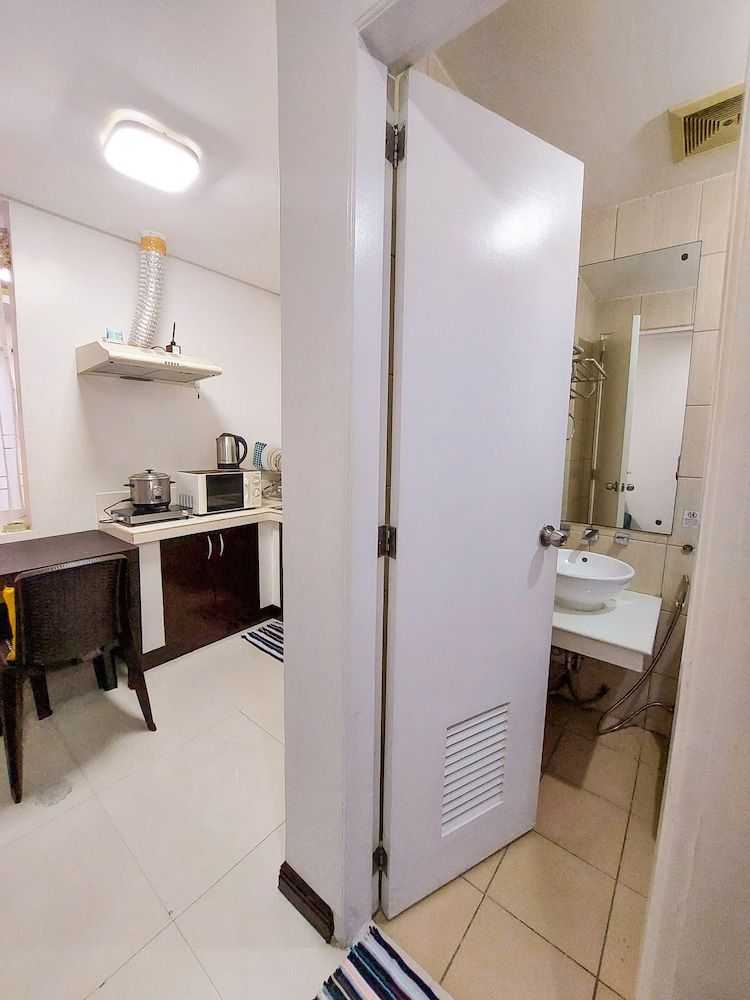 Birch Tower Manila Junior Condo, Bay View 7