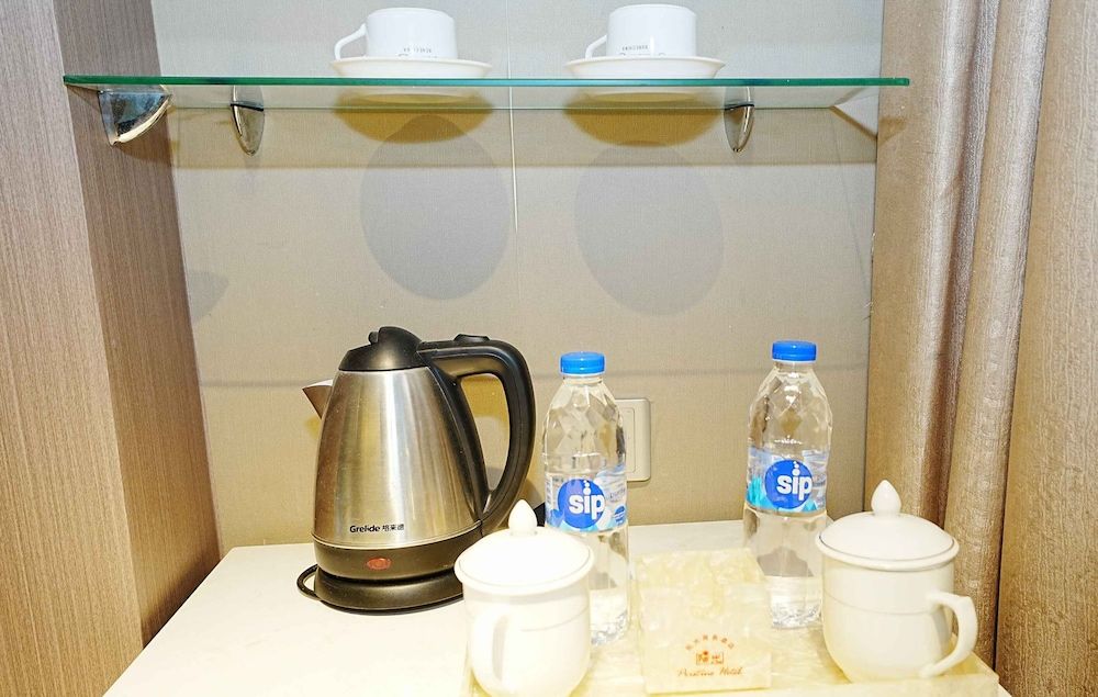 Pristinehotel Deluxe Twin Room 14