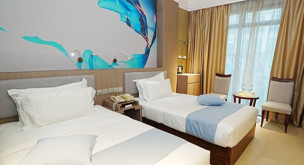 Pristinehotel Deluxe Twin Room 8