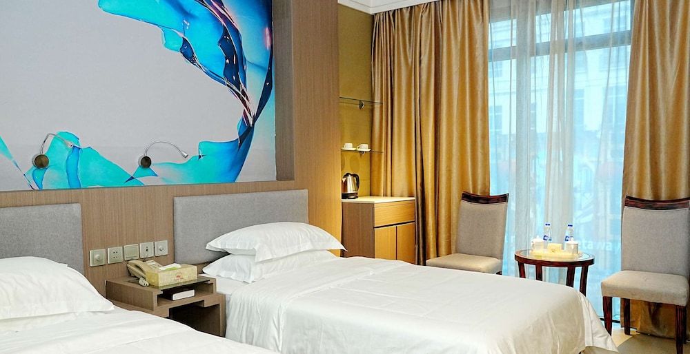 Pristinehotel Deluxe Twin Room 4