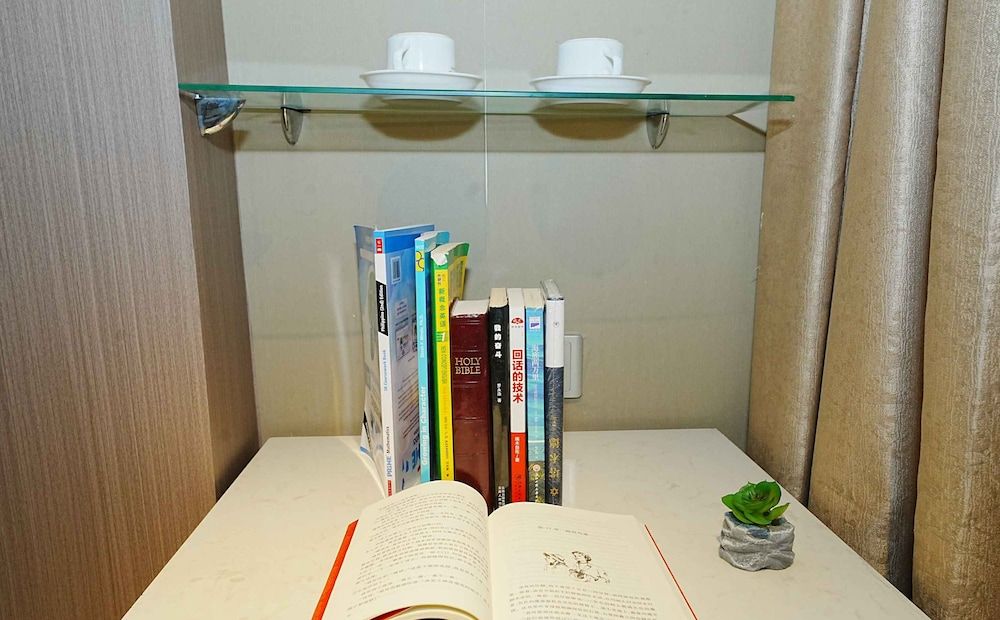 Pristinehotel Deluxe Twin Room 10