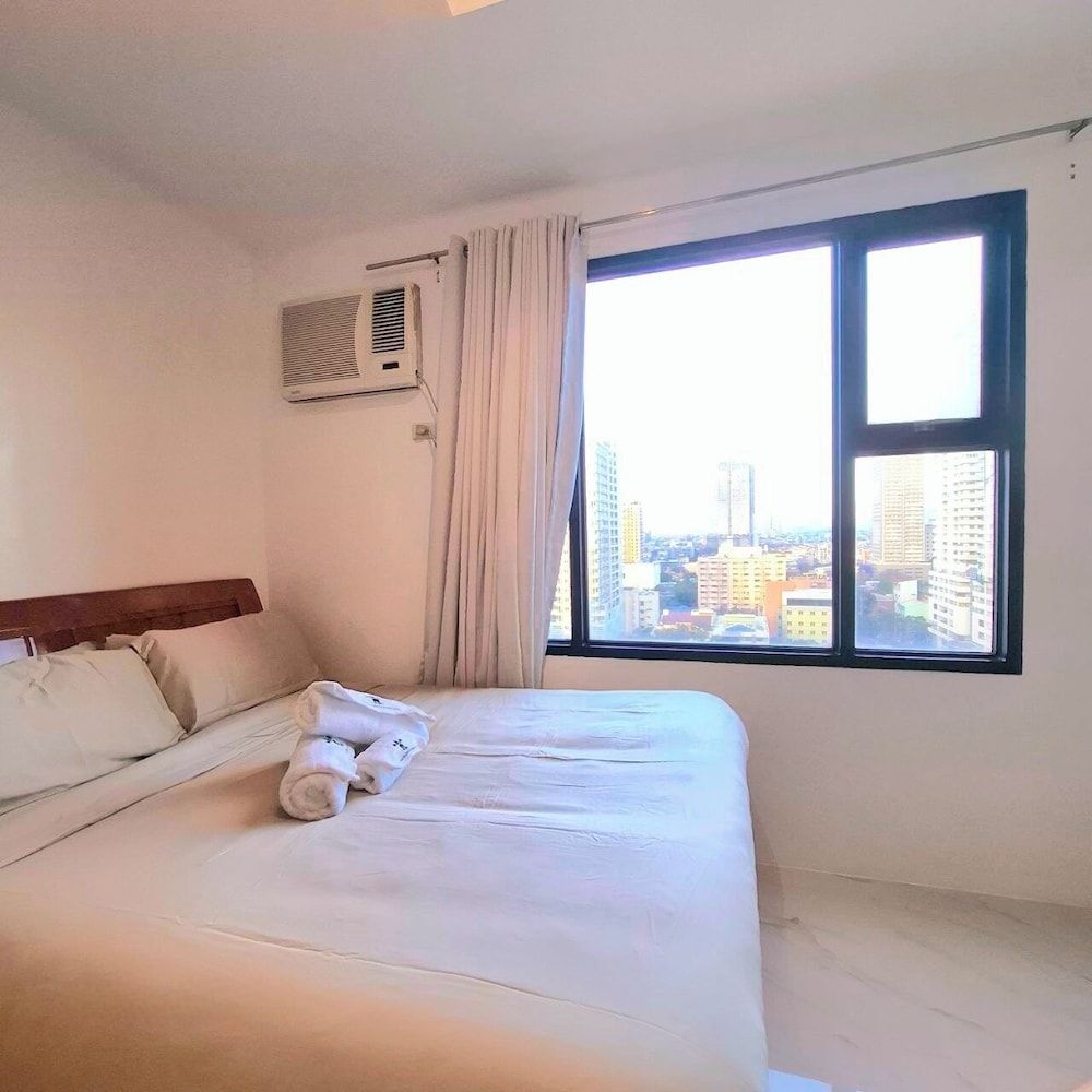 Manila Bayview Luxury Rental Luxury Queen Studio w/ Cityview Netflix