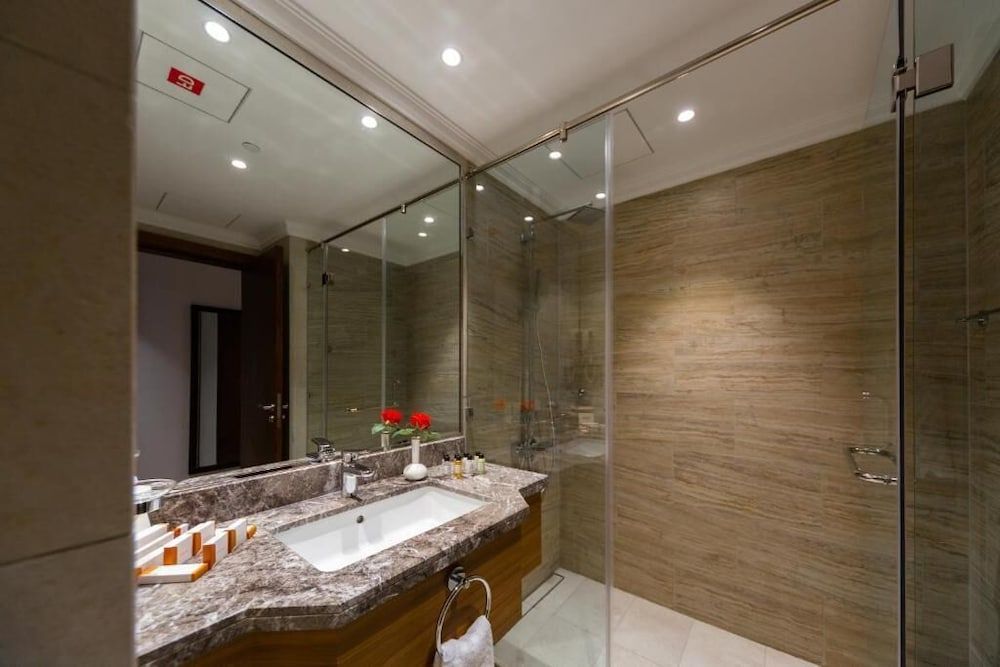 Retaj Baywalk Residence Superior Apartment 4