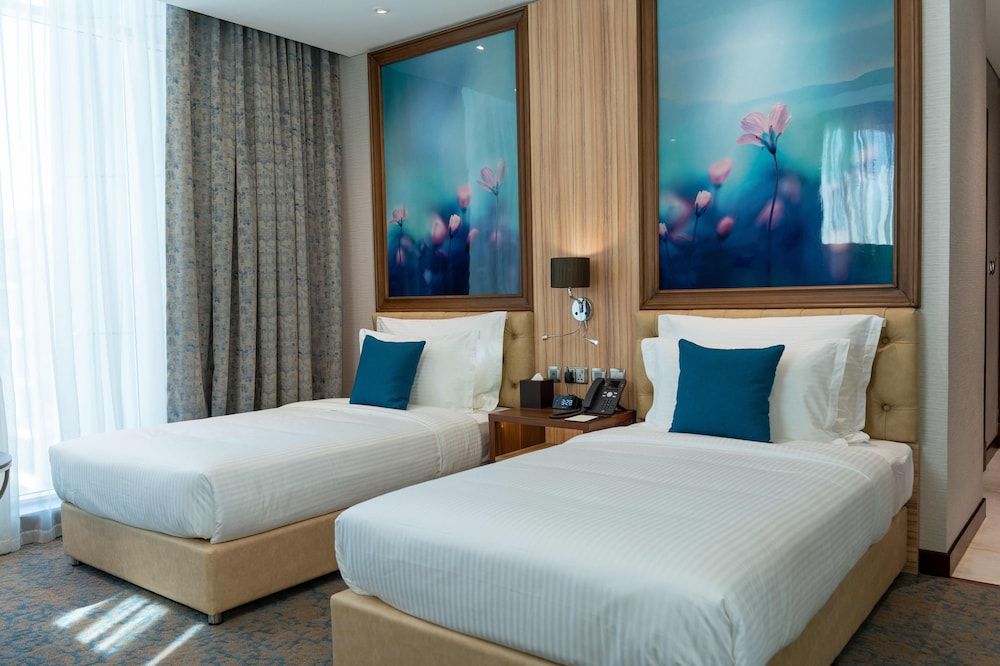 Millennium Place Doha Premium Twin Room, Multiple Beds 2