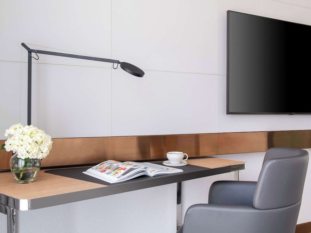 Novotel Riyadh Sahafa Standard Room, 1 King Bed 10