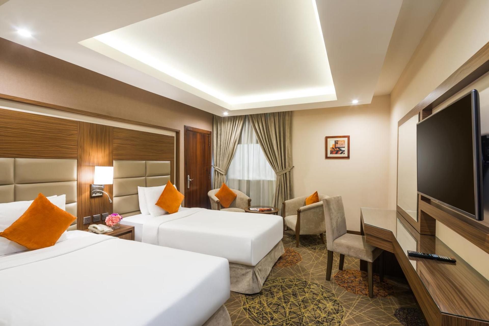 Deluxe Room - 2 Single Beds 24SQM Free WiFi