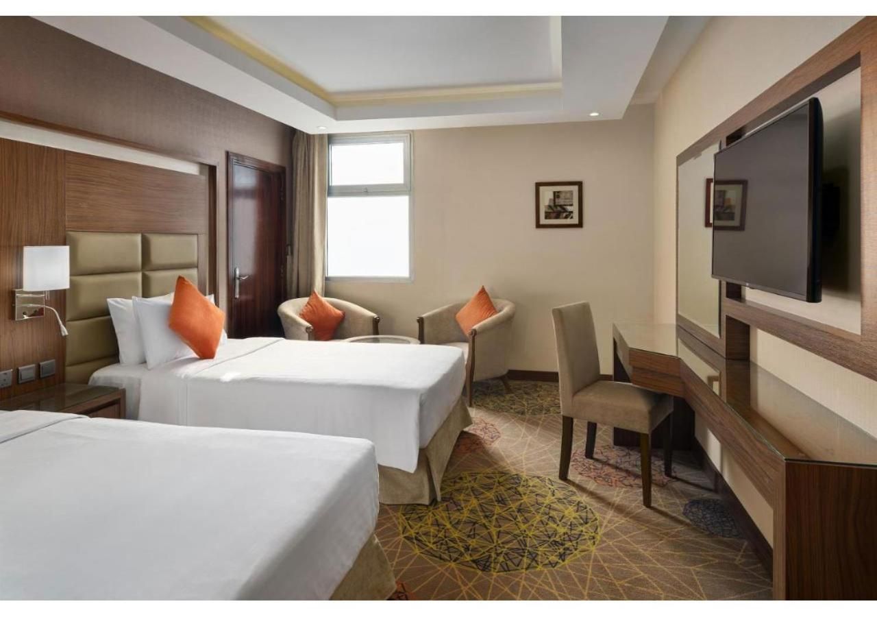 Deluxe Room - 2 Single Beds 24SQM Free WiFi