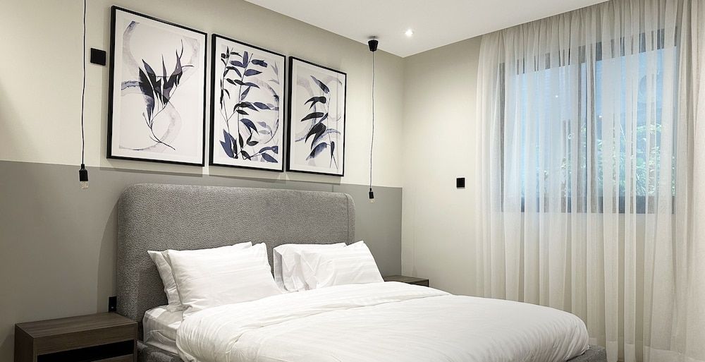 Kease Malqa D-1 Royal Touch  AX37 Design Apartment, 3 Bedrooms 2